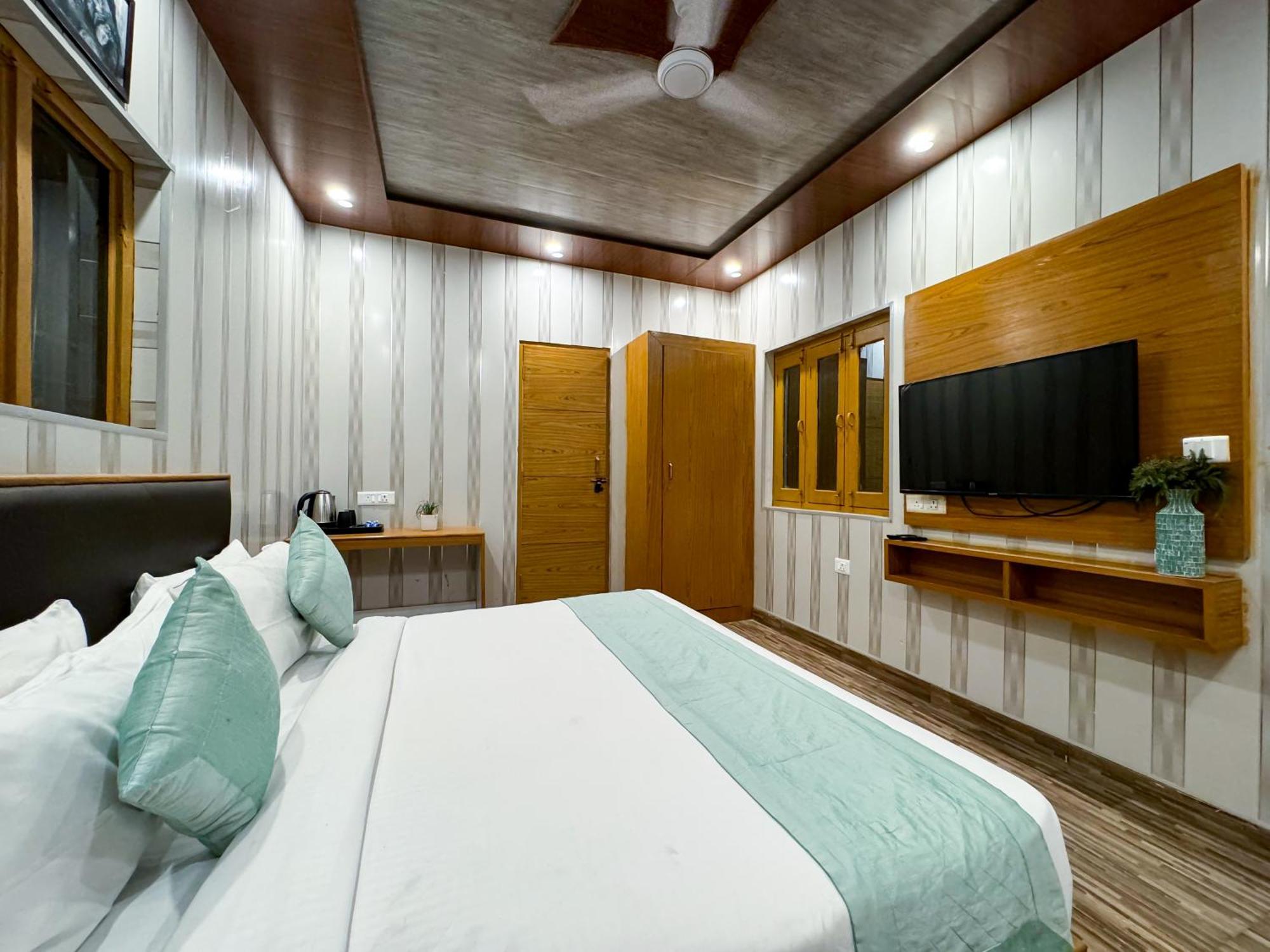 The White Oak Corbett Spa & Resort ラムナガル エクステリア 写真