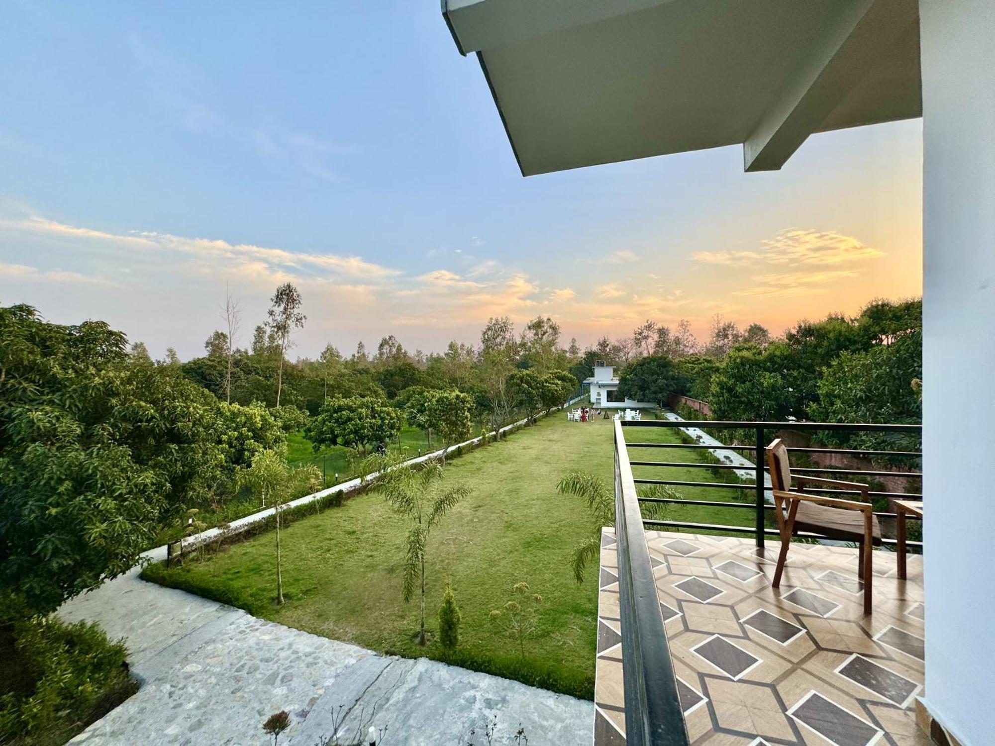 The White Oak Corbett Spa & Resort ラムナガル エクステリア 写真