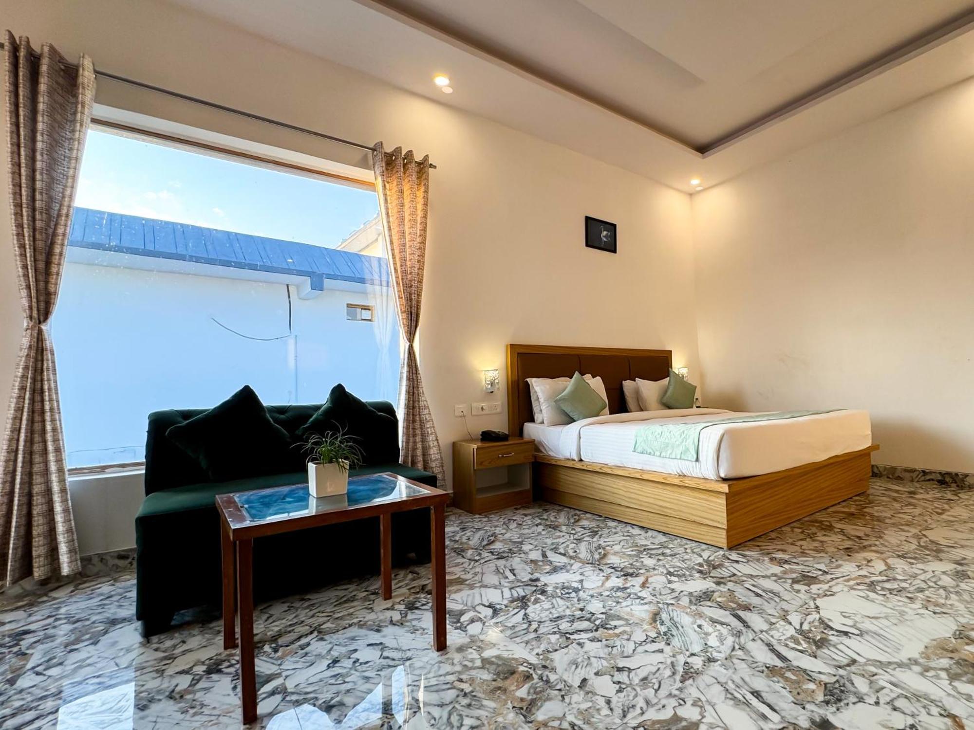The White Oak Corbett Spa & Resort ラムナガル エクステリア 写真